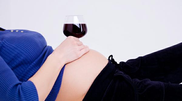 Можно ли пить алкоголь во время беременности? Влияние алкоголя на плод.